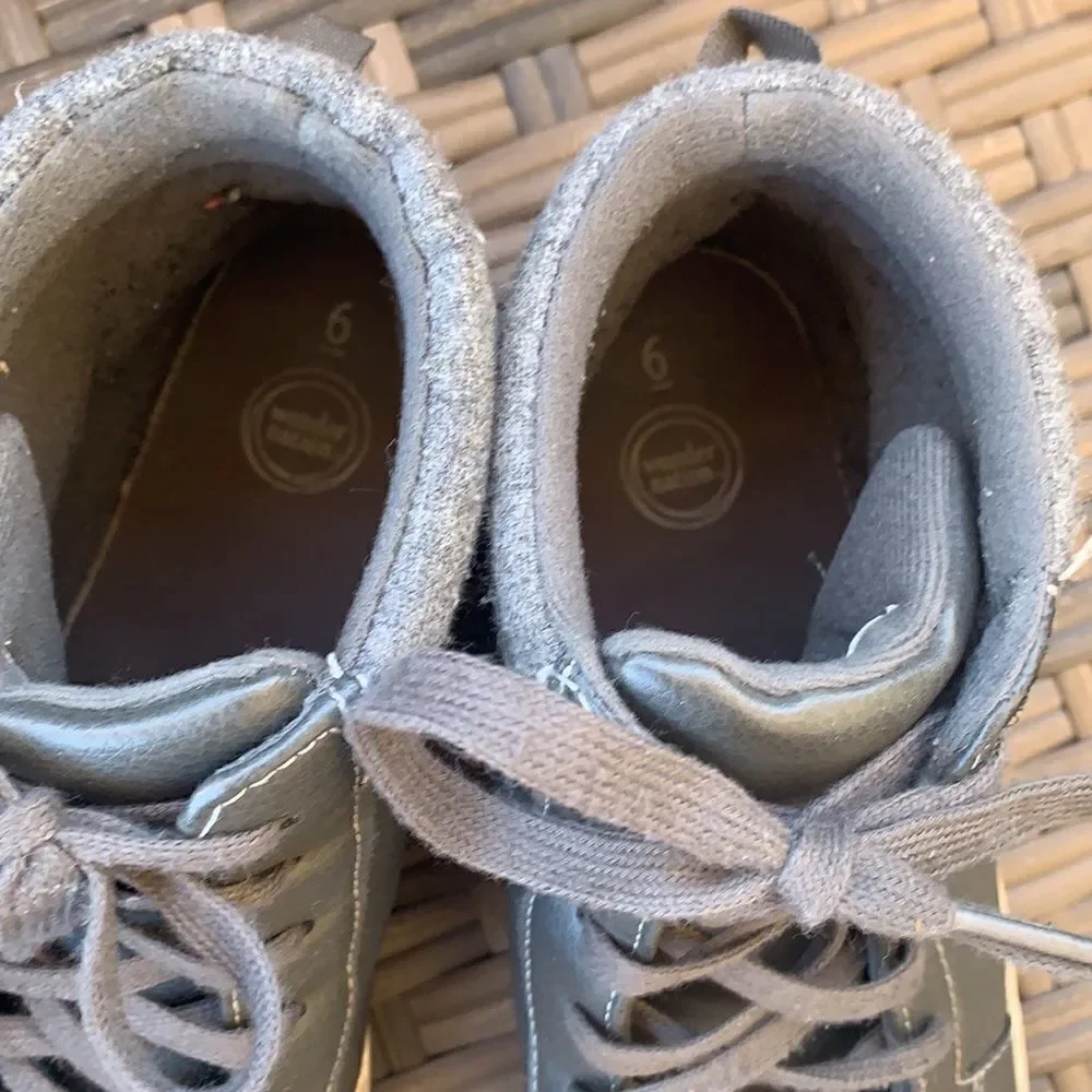 Boy sneakers
